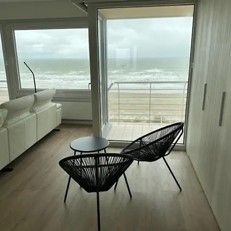 Seaview And Sun@nieuwpoort *